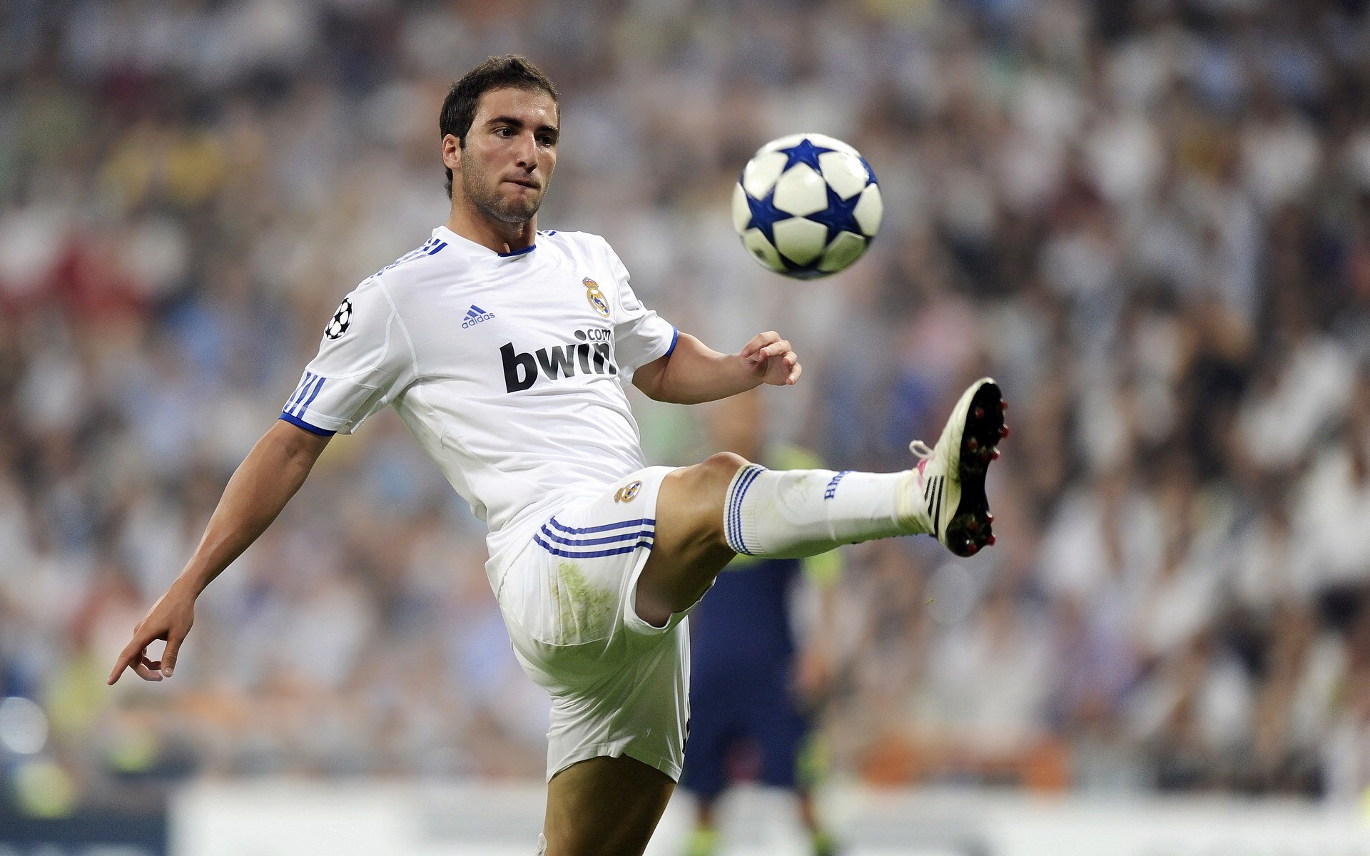 武切维奇末节狂飙20分,奇才压哨三分绝杀终结快船七连胜