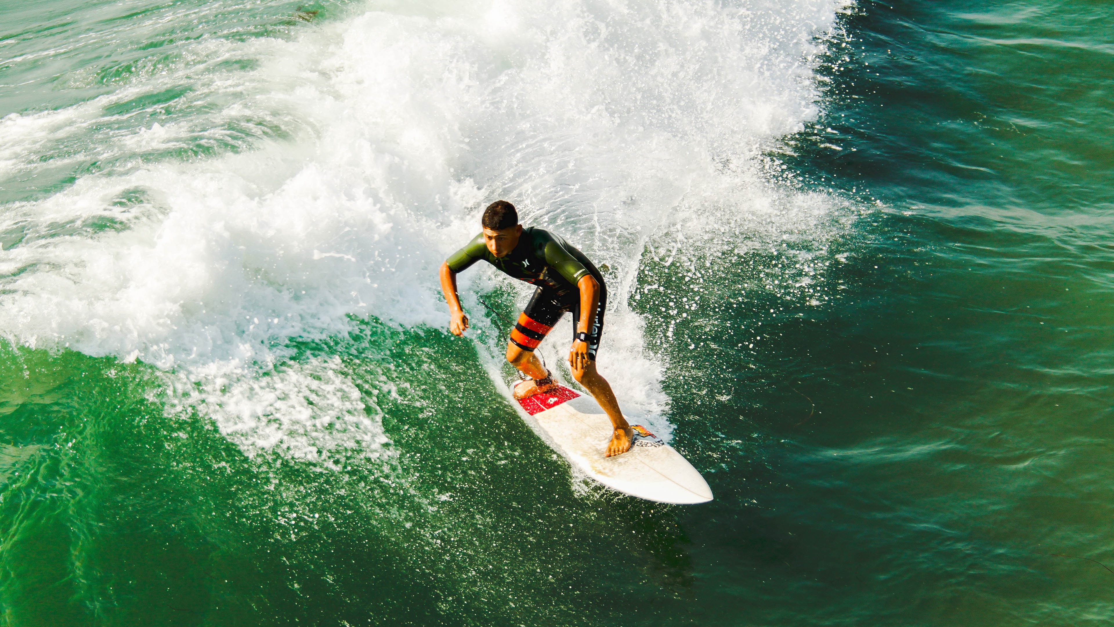 开云官方平台-赛道逆袭，诺里斯领衔哈斯车队绝地翻盘红牛二队